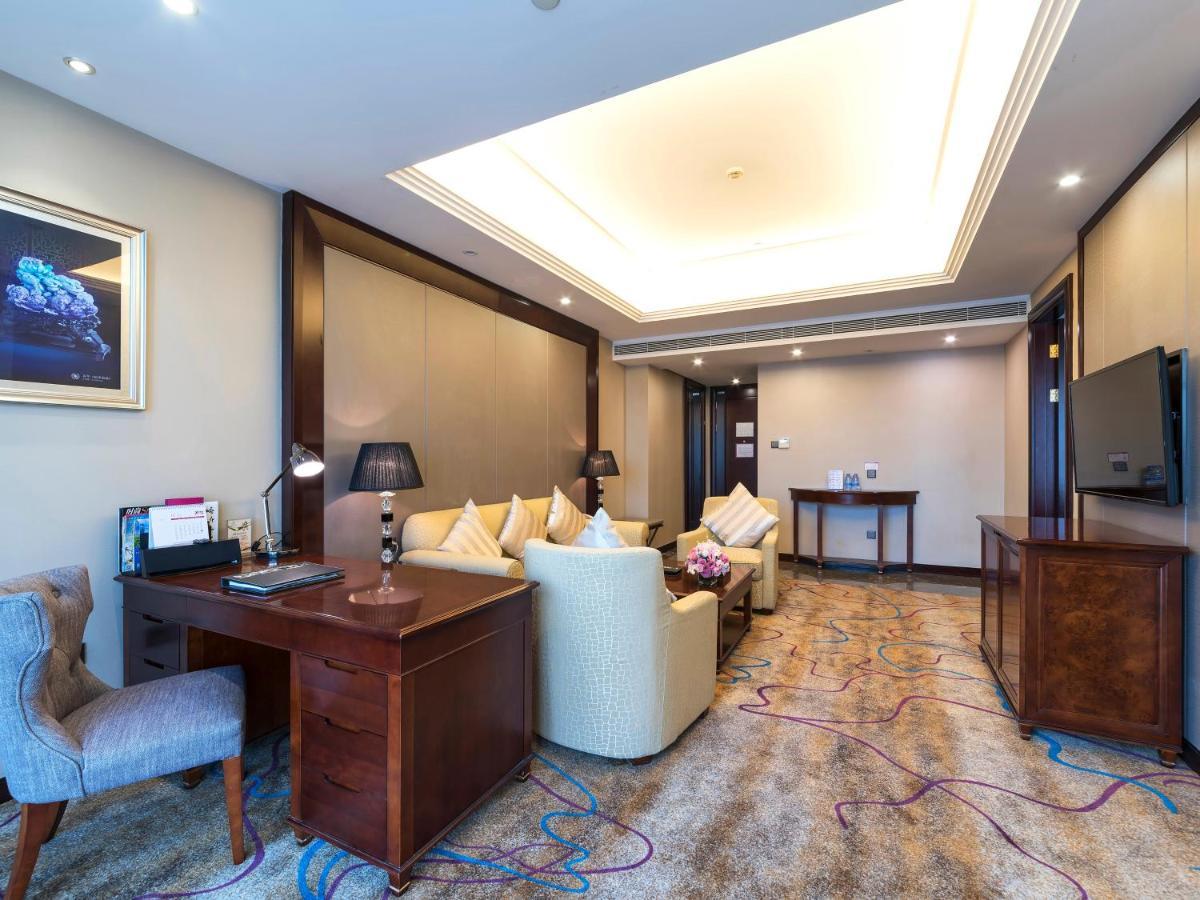 Shenzhen Baohengda International Hotel Exterior foto